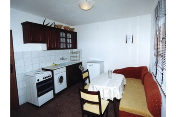 Bulgārija Chata Velika, Eksterjers